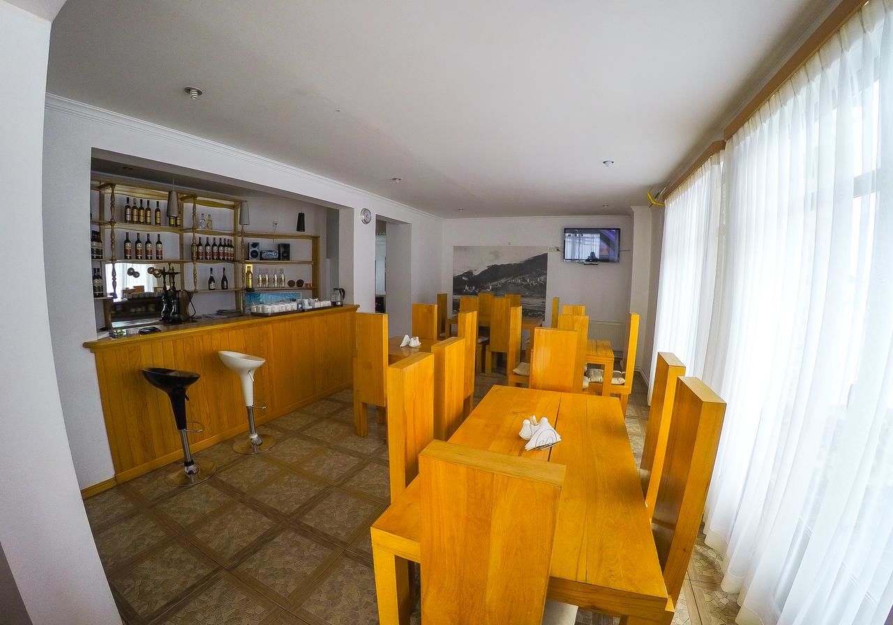 Отель Lileo Hotel Местиа-21