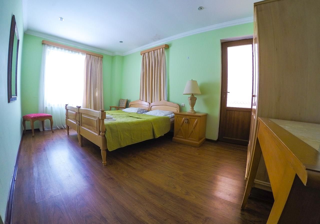 Отель Lileo Hotel Местиа-32