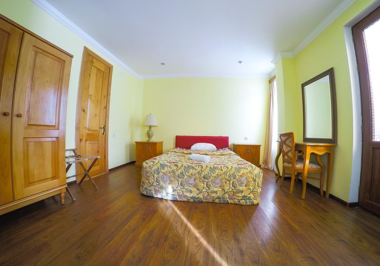 Отель Lileo Hotel Местиа-42